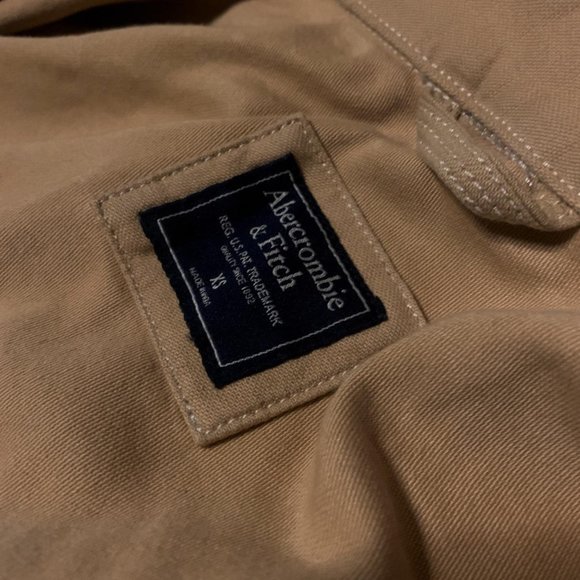 ABERCROMBIE & FITCH lightweight khaki cropped jacket - Picture 2 of 2